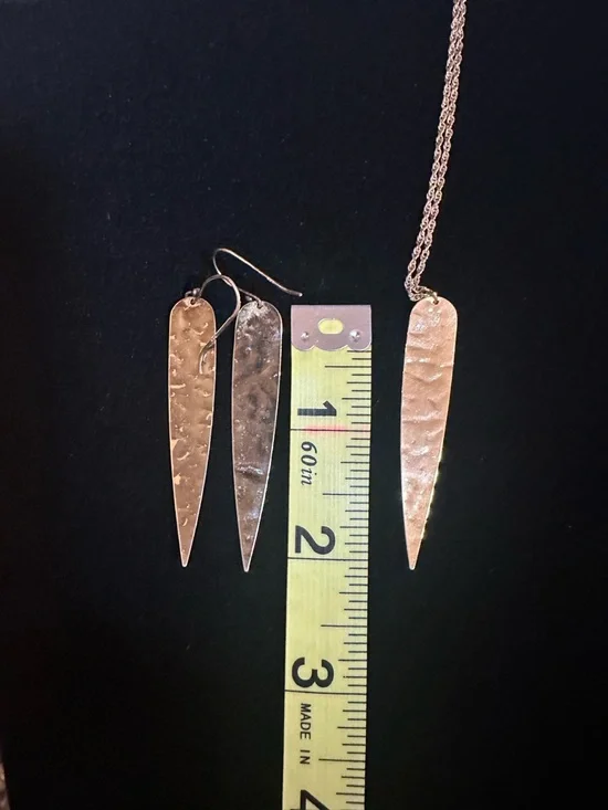 VINTAGE Holly Yashi -Hammered Gold Necklace & Earring Set - Picture 11 of 16